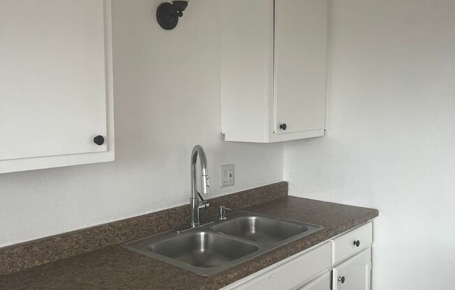 1 bed, 1 bath, $2,250