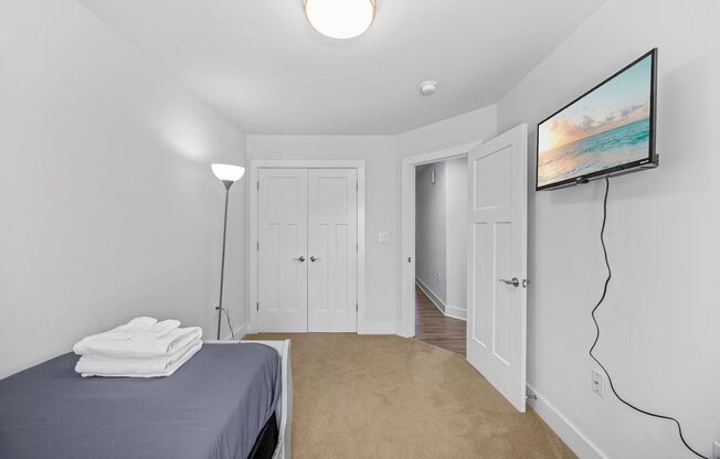 3 beds, 2.5 baths, 1,580 sqft, $2,400, Unit AV137