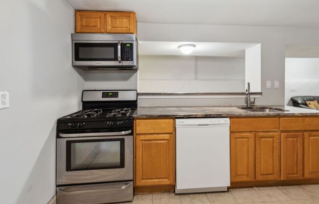 5 beds, 4.5 baths, 1,500 sqft, $3,600, Unit 3414 - A