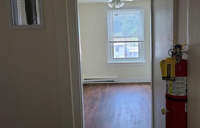 1 bed, 1 bath, $1,125