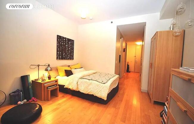 Studio, 1 bath, $2,800, Unit 3S