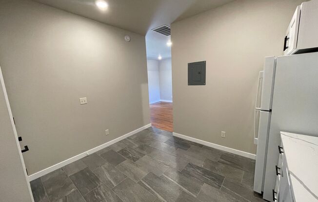 Studio, 1 bath, 600 sqft, $995