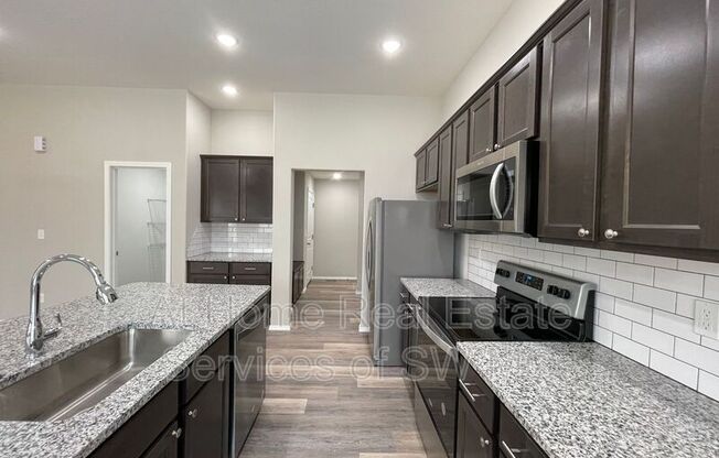 656 SOUTHGATE