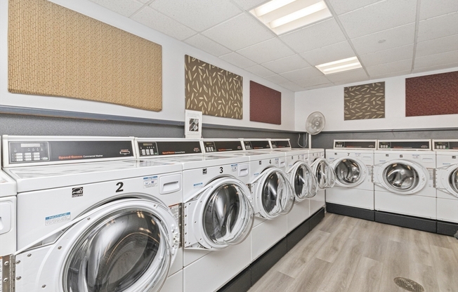 2 beds, 2 baths, 900 sqft, $3,800, Unit 201