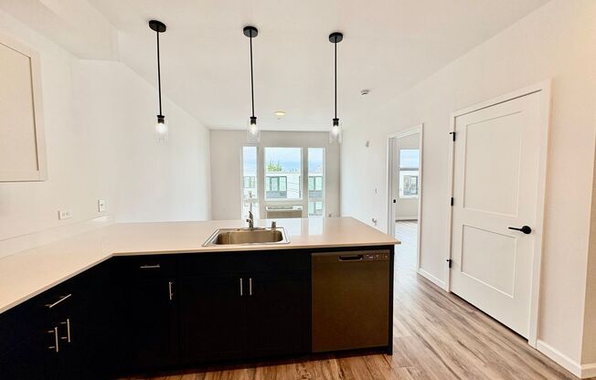 1 bed, 1 bath, 589 sqft, $1,675, Unit 304