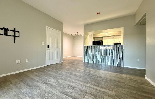 Charming 1-Bedroom Condo Near Rhodes Ranch