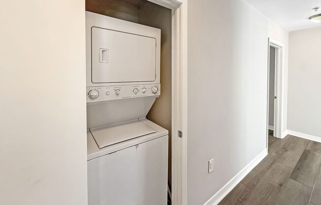 2 beds, 2 baths, $3,000