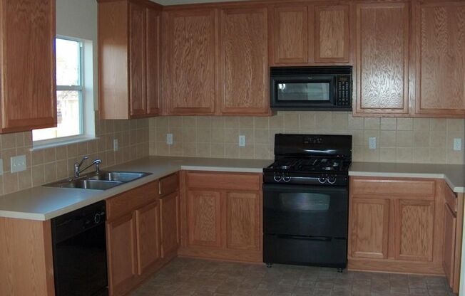 Gorgeous 3/2.5/2 has a very open floor plan with a bonus room!