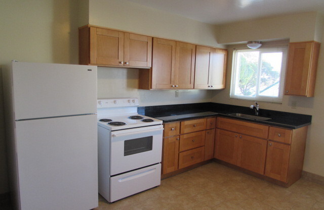 2 beds, 1 bath, $1,750