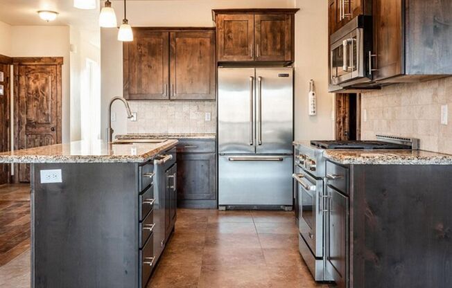 Desirable Black Rock Ridge with Mountain Views