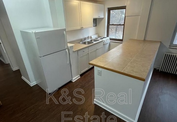115 LEBANON BLVD 10
