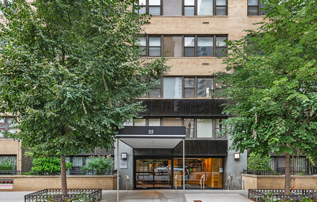 Studio, 1 bath, 744 sqft, $6,000, Unit 1F