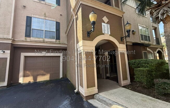 3 beds, 2 baths, 1,355 sqft, $2,000, Unit Apartment 1627