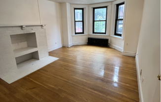 289 Newbury St.