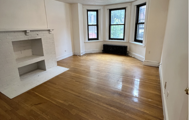 289 Newbury St.