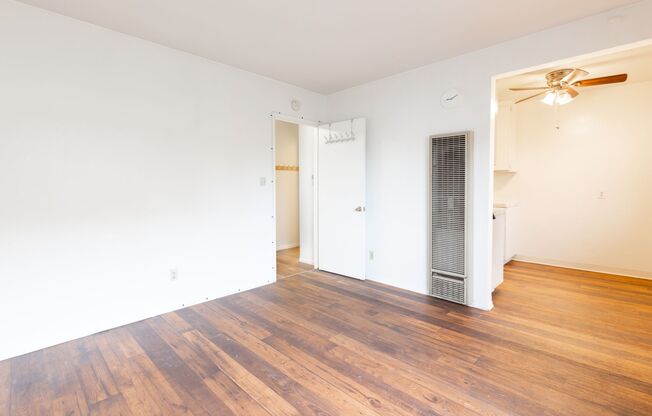 1 bed, 1 bath, 850 sqft, $2,100, Unit Apt 114