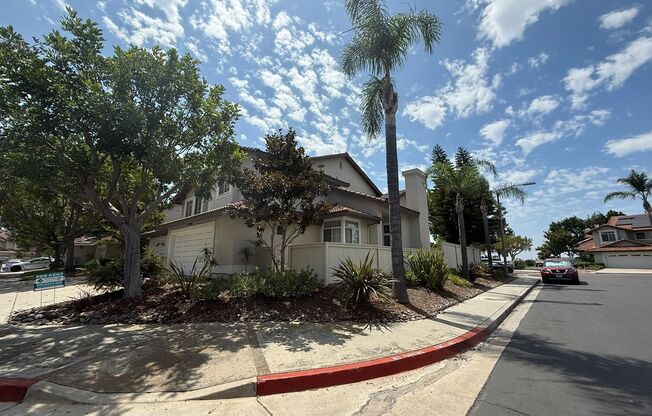 LOCATION LOCATION!! 4BR/3BA Townhome in Desirable Mira Mesa/Sorrento Valley