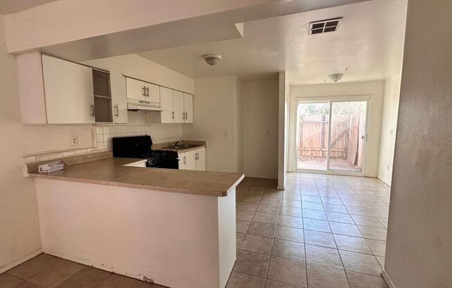 2 Bedroom Unit in Corona