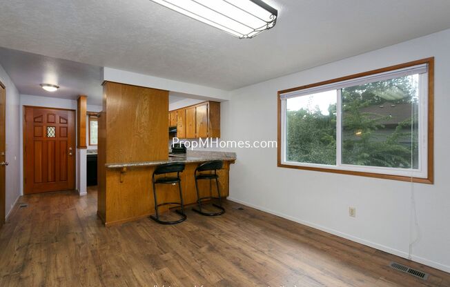 Spacious 3 Bedroom Home on an Oversized lot in Garden Home!