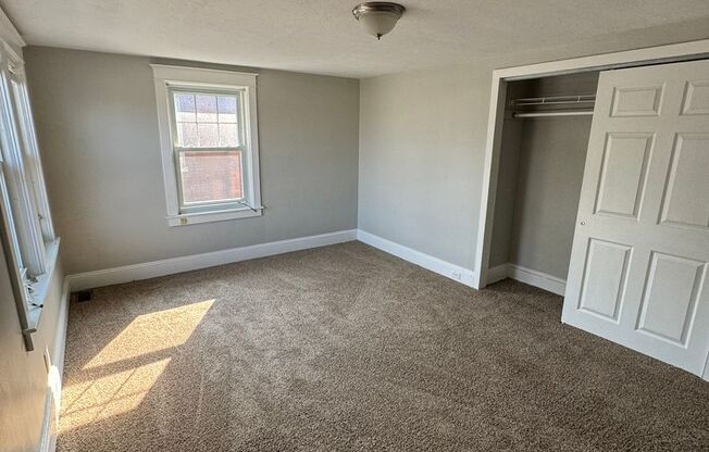 4 beds, 1 bath, $1,595