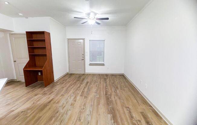 1 bed, 1 bath, 638 sqft, $1,149