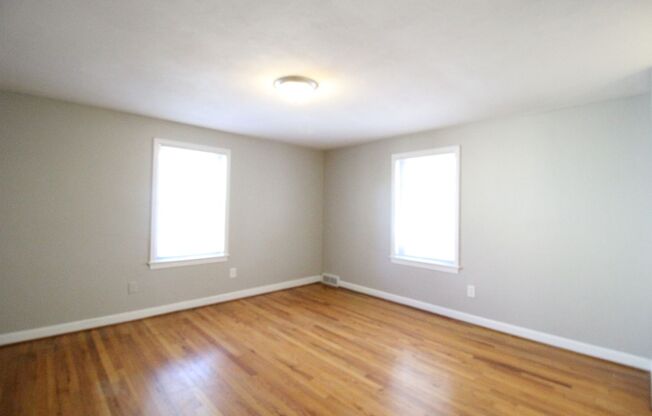 2 beds, 2 baths, $1,400, Unit 7612 TERRACE