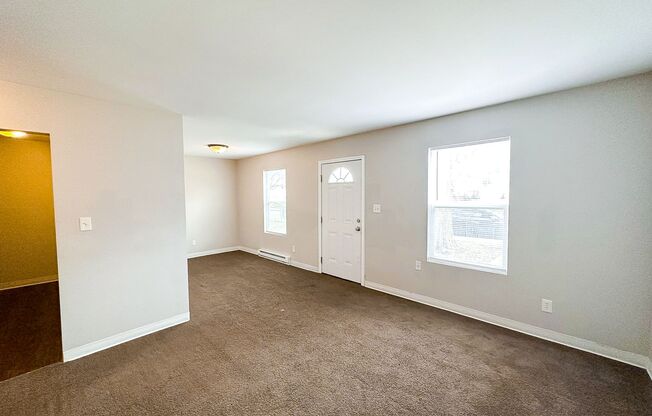 2810 Adams