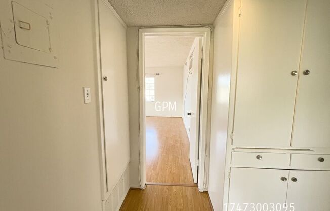 909 N KENILWORTH AVE