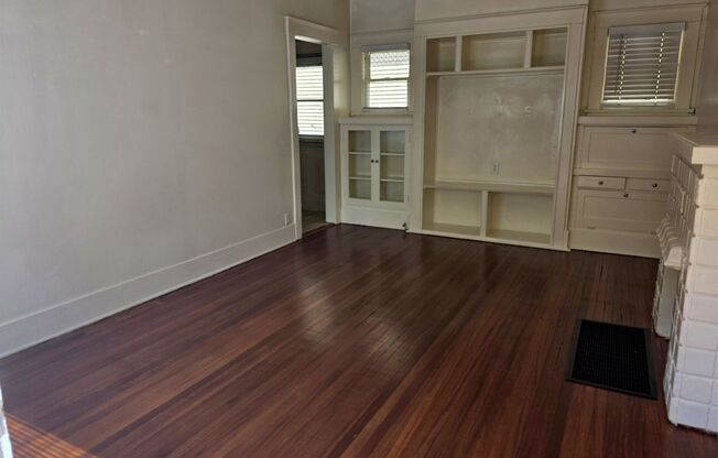 2nd St. Apartments