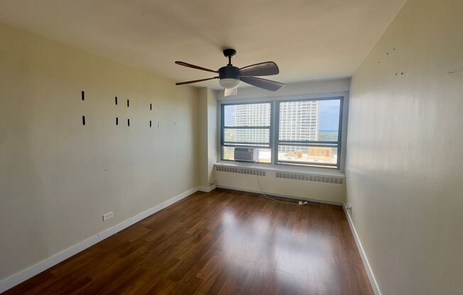 1 bed, 1 bath, 700 sqft, $2,025, Unit 418-1610