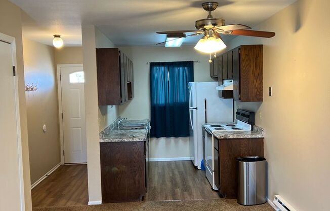 2 Bedroom 1 Bathroom Apartment