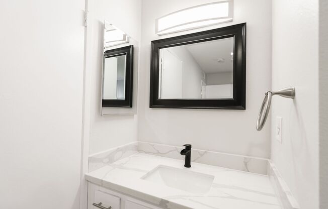 2 beds, 2 baths, 1,100 sqft, $2,098, Unit 118