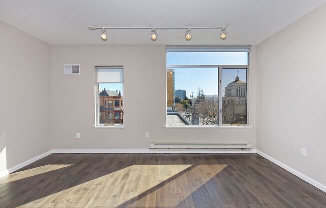 2 beds, 2 baths, 920 sqft, $3,095, Unit 303