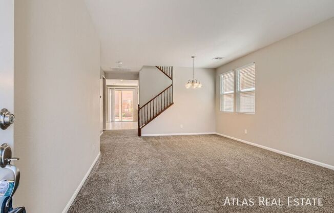 6645 EVENING GROSBEAK PL