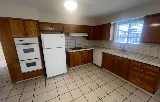 Spacious 4 bed 2 bath home in Fremont. Excellent Schools. Must see!