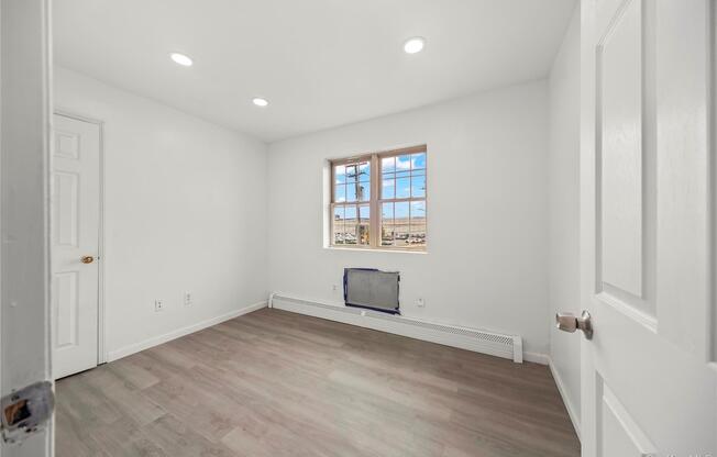 3 beds, 2 baths, 3,113 sqft, $3,750