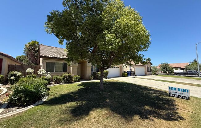 Spacious 4-Bedroom Home in Southwest Bakersfield