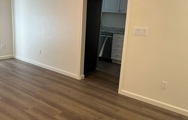 1 bed, 1 bath, 592 sqft, $1,299, Unit 41