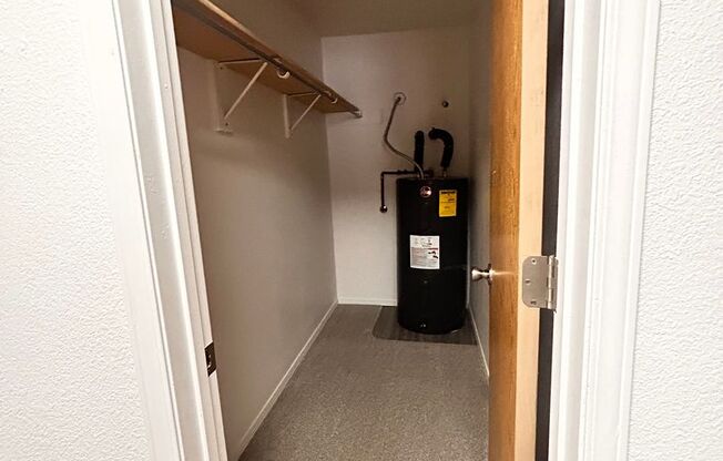 2 beds, 1 bath, 902 sqft, $1,375, Unit W - 053