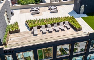 65 DUPONT ST