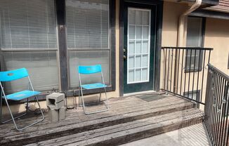 2 beds, 1 bath, $2,150