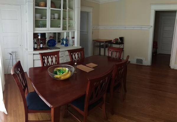 1424 W 37 DR