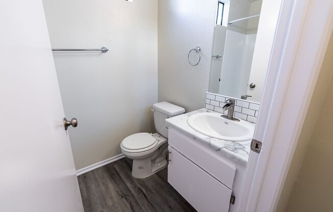 Studio, 1 bath, 595 sqft, $1,548, Unit 101