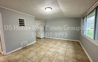 2 bed 1 bath with Tile Flooring Throughout!!