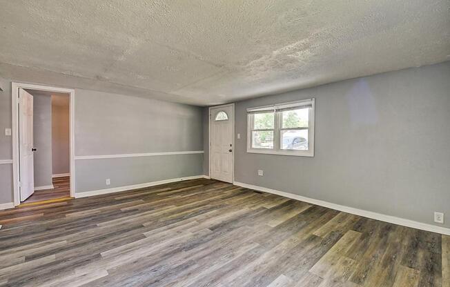 2999 CLOVER DR