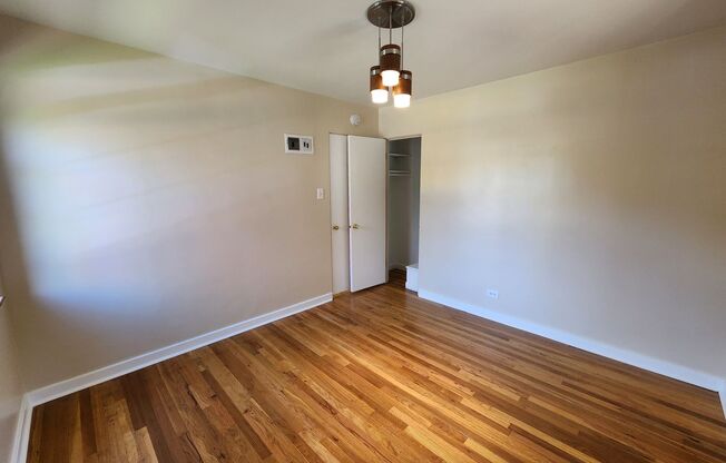 2 beds, 1 bath, $2,075