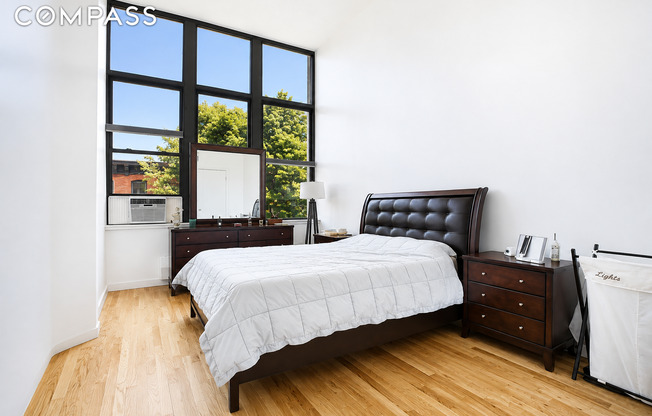 2 beds, 1 bath, 989 sqft, $5,395, Unit 2O