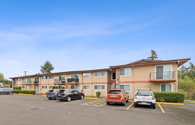 Studio, 1 bath, 450 sqft, $1,150, Unit 27-A