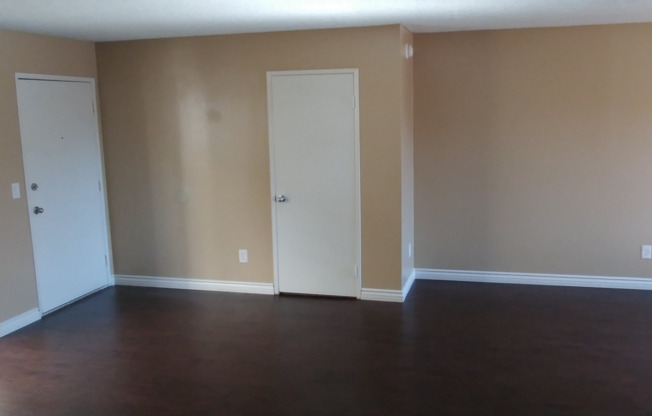 2 beds, 2 baths, 925 sqft, $2,450, Unit 58