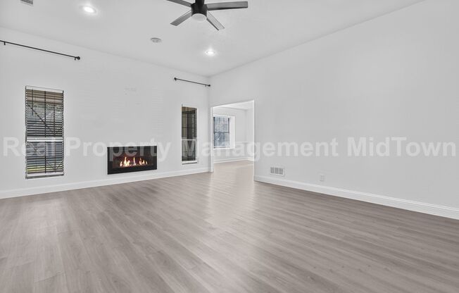 Charming Home Centrally Located in the DFW